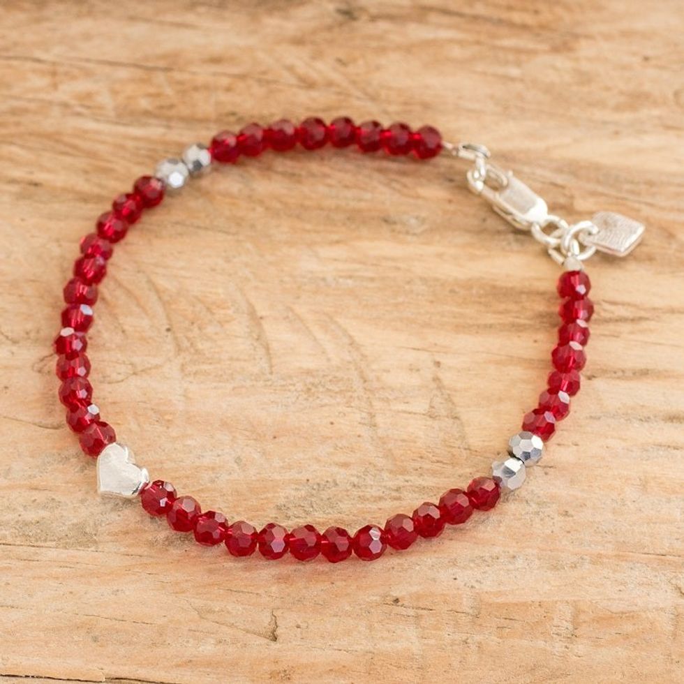 Silver Heart Pendant Bracelet with Red Crystal Beads 'Love Emotions'