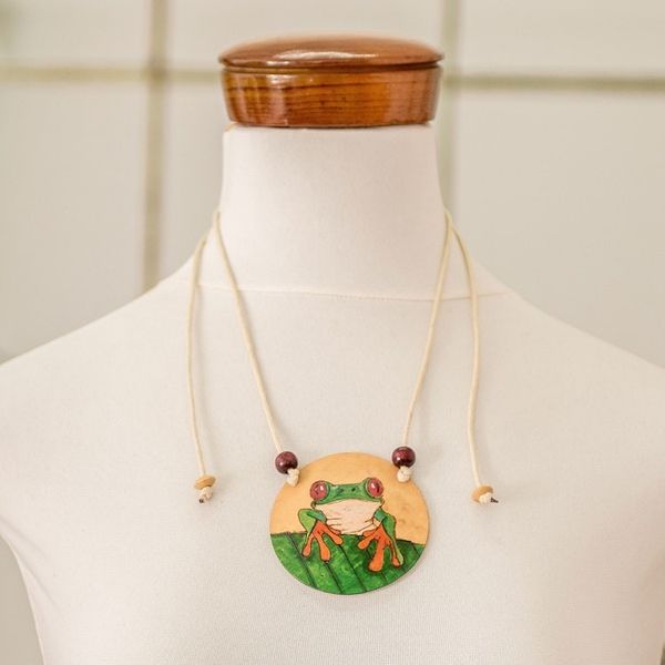 Alternate image for Hand-Painted Calabash Gourd Frog Pendant Necklace Luck Portrayal