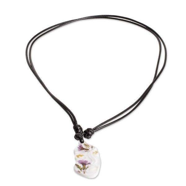 Alternate image for Natural Flower and Resin Adjustable Pendant Necklace Graceful Spring