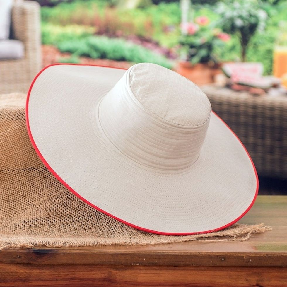 Traditional Cotton Sun Hat with Red Piping and 4.5-Inch Brim 'Guanacaste Space'