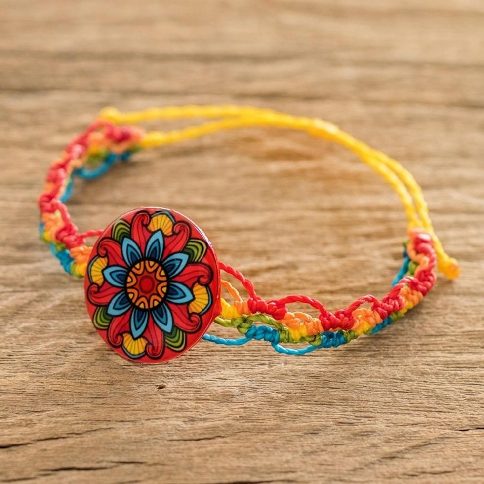 Multicolored Macrame Bracelet 'Splendid Mandala'