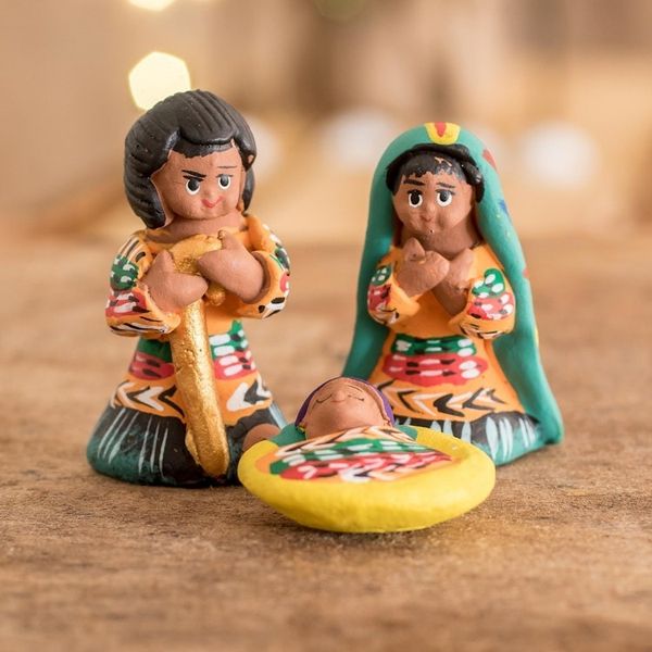 Alternate image for Handmade Nativity Scene 3 Pieces Petite Nativity