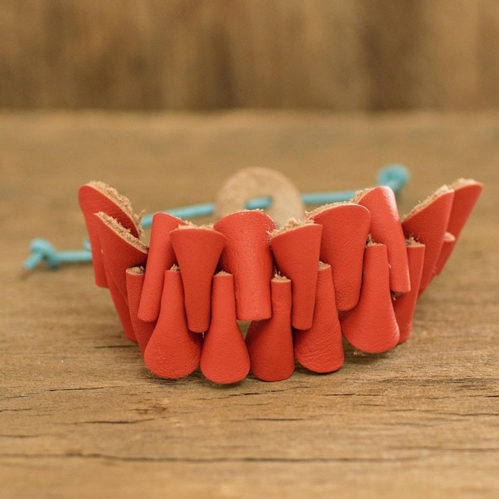 Adjustable Leather Wristband Bracelet 'Vermilion Bridge'