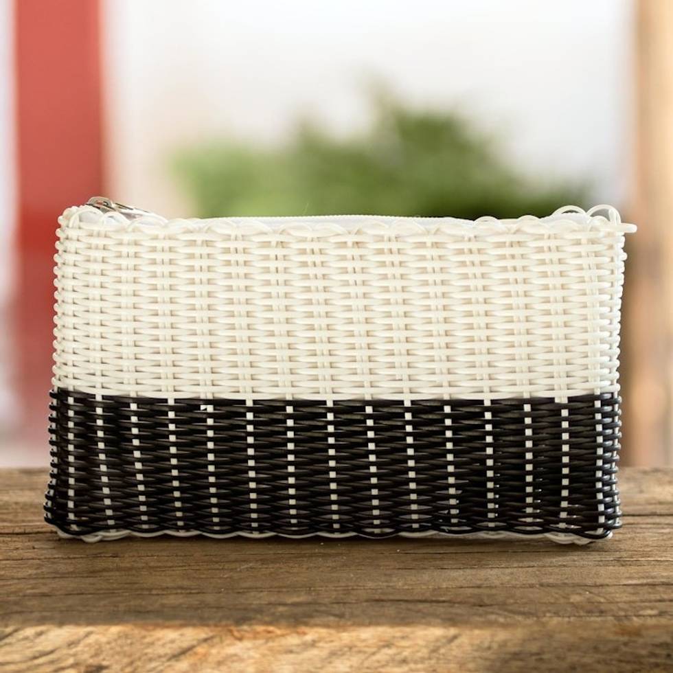 Bicolor Recycled Central American Handwoven Cosmetic Bag 'White on Black'