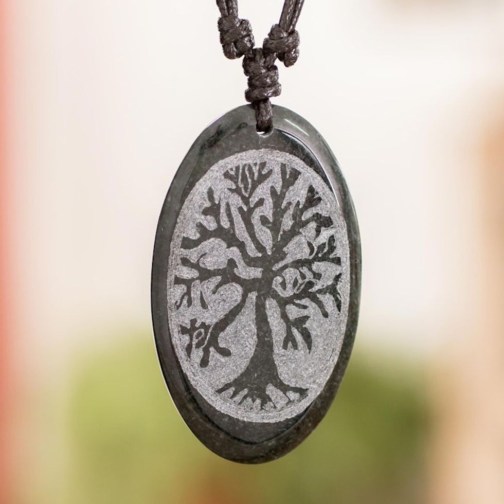 Tree of Life-themed Unisex Adjustable Jade Pendant Necklace 'Family Tree of Life'