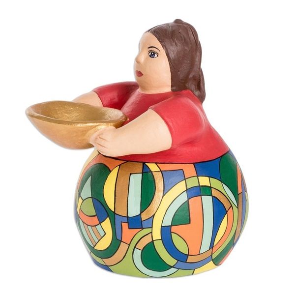 Alternate image for Hand-crafted Ceramic Female Sculpture From Nicaragua Cultura