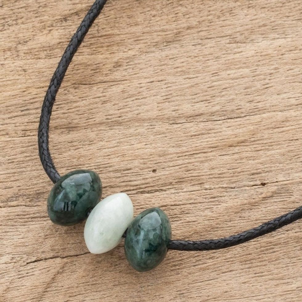 Natural Jade Beaded Pendant Necklace from Guatemala 'Natural Luck'