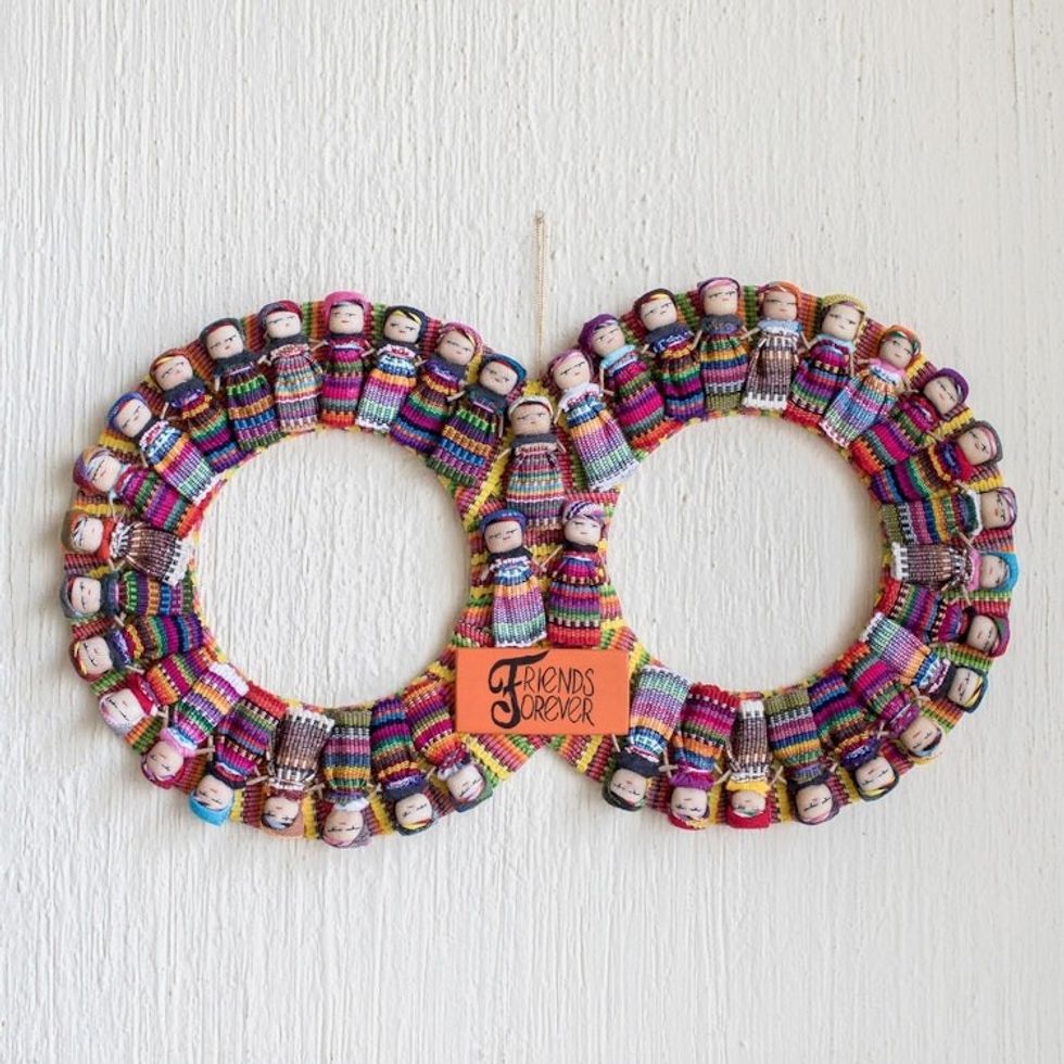 Handmade Guatemalan Worry Doll Double Wreath 'Friends Forever'