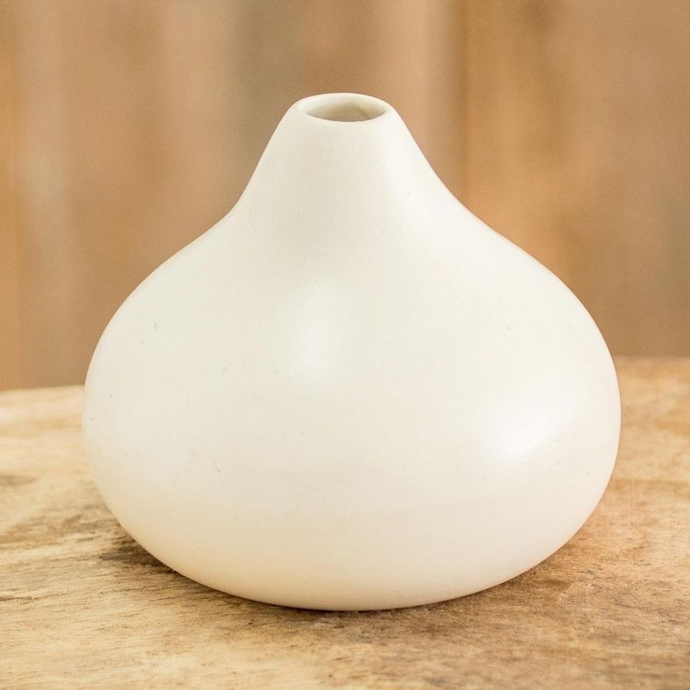 Drop-Shaped Ceramic Vase in Ivory from Guatemala 'Droplet Harmony in Ivory'