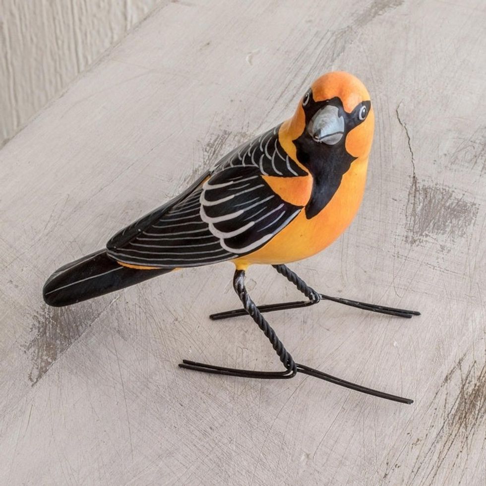 Handcrafted Posable Ceramic Altamira Oriole Figurine 'Altamira Oriole'