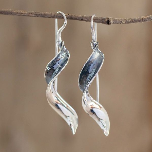 Alternate image for Nature-Inspired Leaf Drop Earrings Eucalyptus
