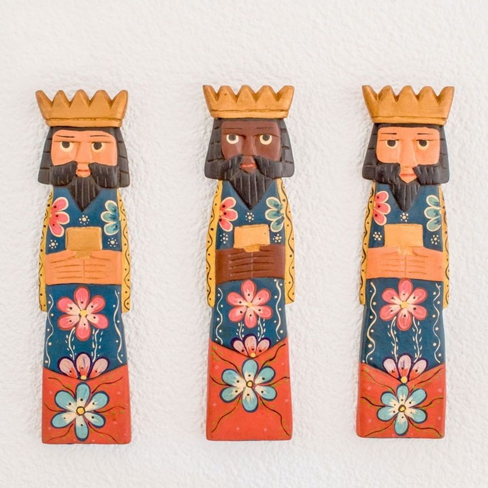 Pinewood Three Kings Wall Sculptures Set of 3, 13.5 in. 'We Three Kings'