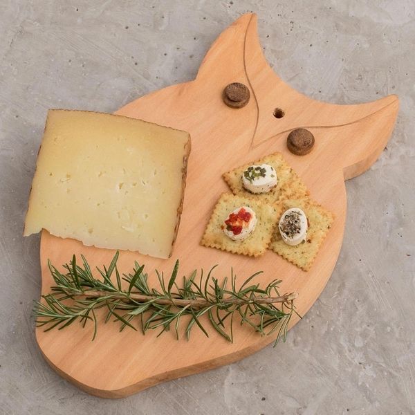 Alternate image for Fair Trade Natural Wood Chopping Board Hand-carved Morning Owl