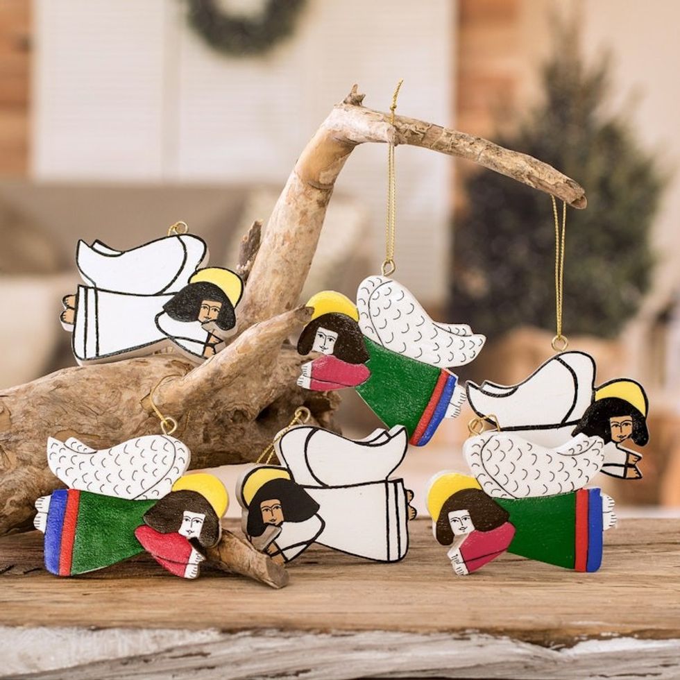 Pinewood ornaments Set of 6 'Guardian Angels'