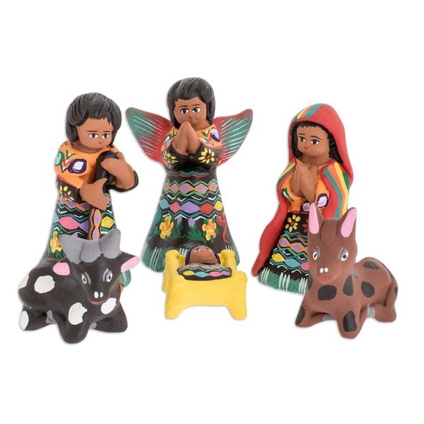 Alternate image for Unique Nativity Scene Ceramic Sculpture Set of 12 Totonicapan