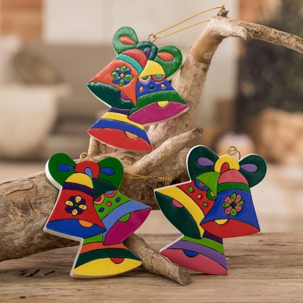 Pinewood ornaments Set of 6 'Christmas Bells'