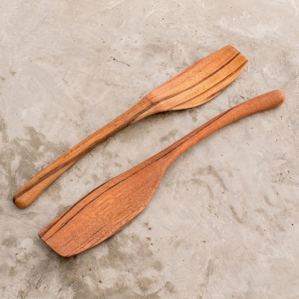 Set of 2 Handcrafted Wood Serving Utensils 'Peten Cuisine'