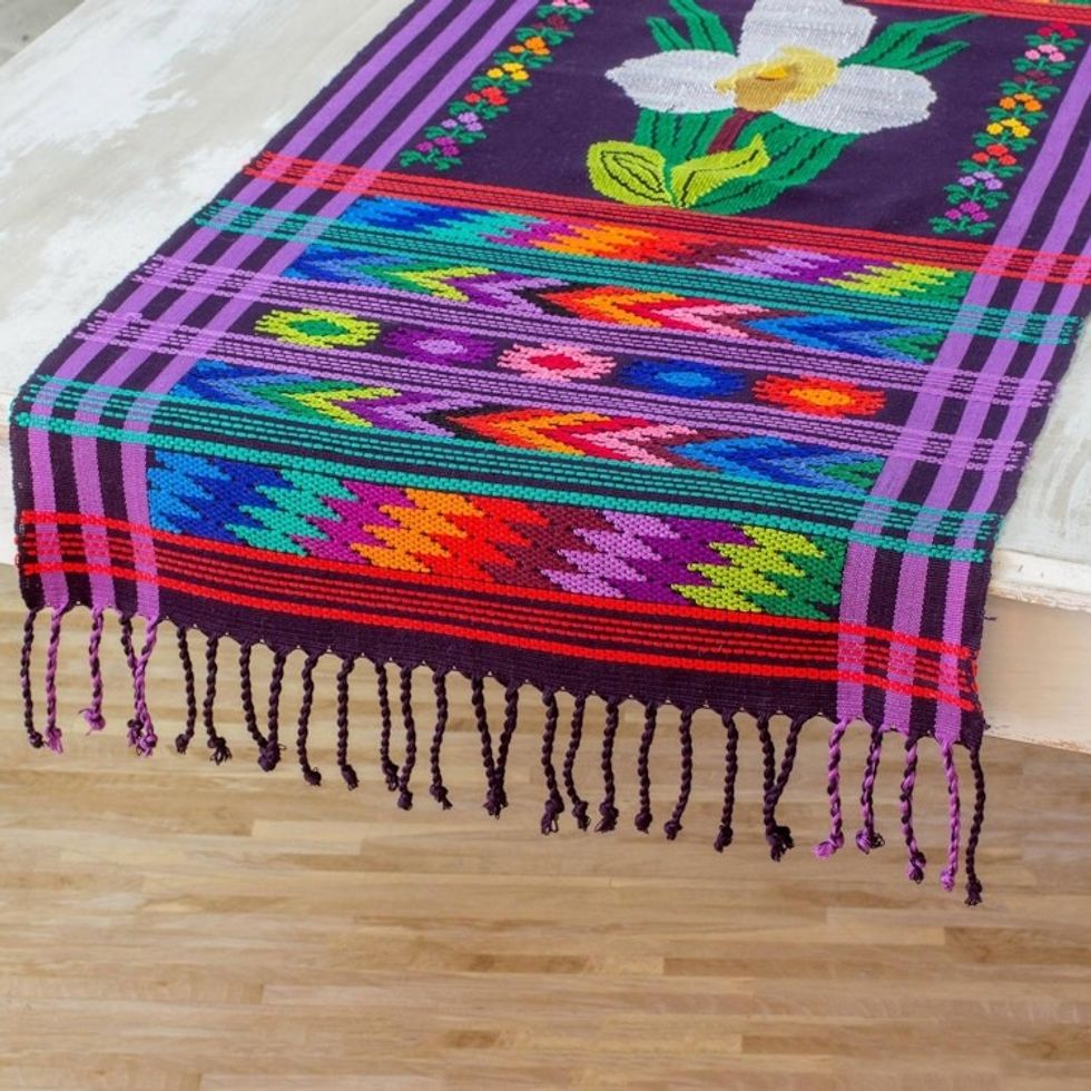 Cotton table runner 'White Nun Orchid'