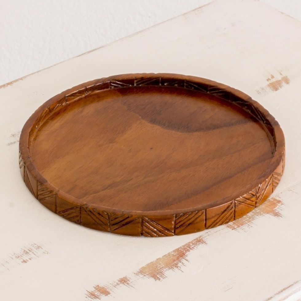 Hand Carved Round Conacaste Wood Tray from Guatemala 'Natural Circle'