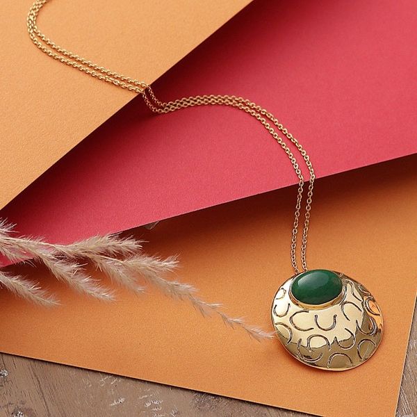 Alternate image for High-Polished Brass and Green Onyx Pendant Necklace Glowing Era