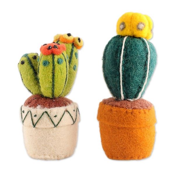 Alternate image for Cotton-Embroidered 2-Piece Wool Felt Cactus Home Accent Set Cactus Cheer