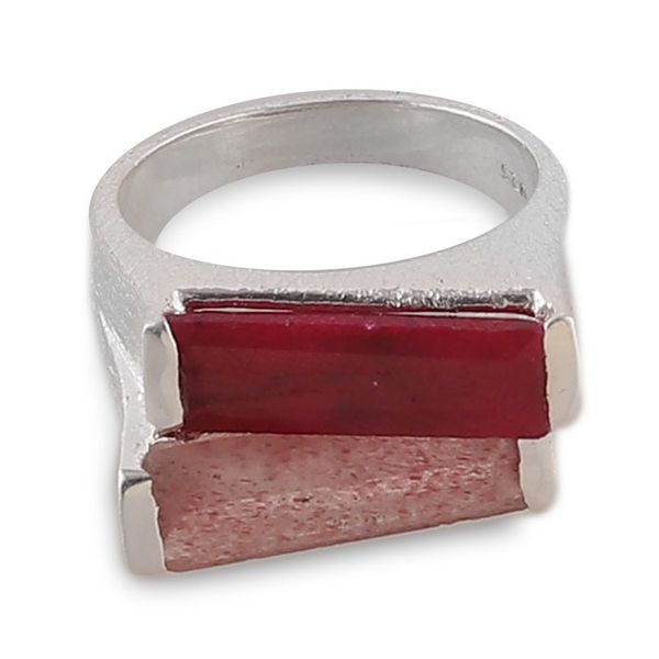 Alternate image for Minimalist-Inspired 1-Carat Ruby and Quartz Cocktail Ring Pink Dimensions