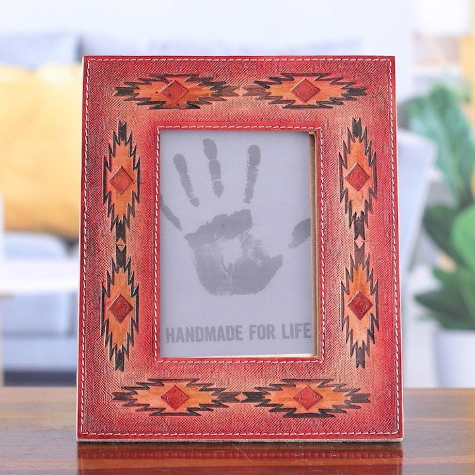 Star-Patterned Red and Flamingo Leather Photo Frame 4x6 'Starry Instant'