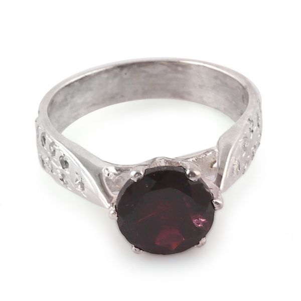 Alternate image for 2-Carat Garnet Solitaire Ring with Cubic Zirconia Jewels Passionate Glint