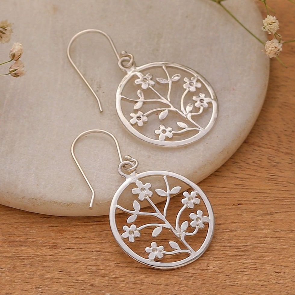Openwork Silver Dangle Earrings with Floral and Leaf Motifs 'Floral Openwork'