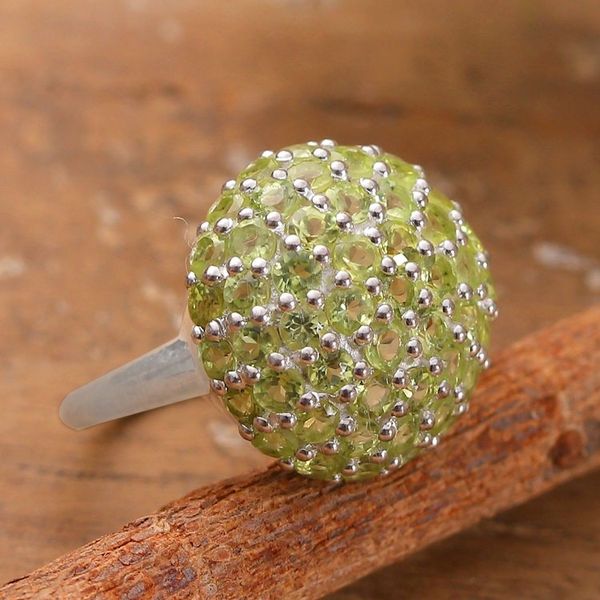 Alternate image for 1-Carat Natural Peridot Cluster Cocktail Ring Made in India Gleaming Forest
