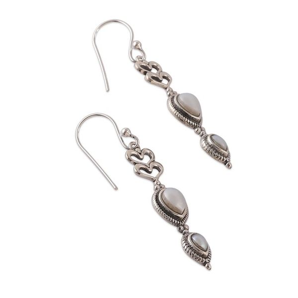 Alternate image for Natural Cream and Grey Cultured Pearl Heart Dangle Earrings Pearly Romance