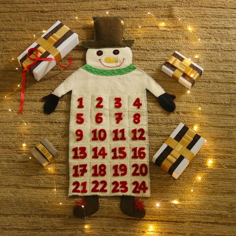 Handcrafted Snowman-Themed Wool Felt Advent Calendar 'Happy Snowman'