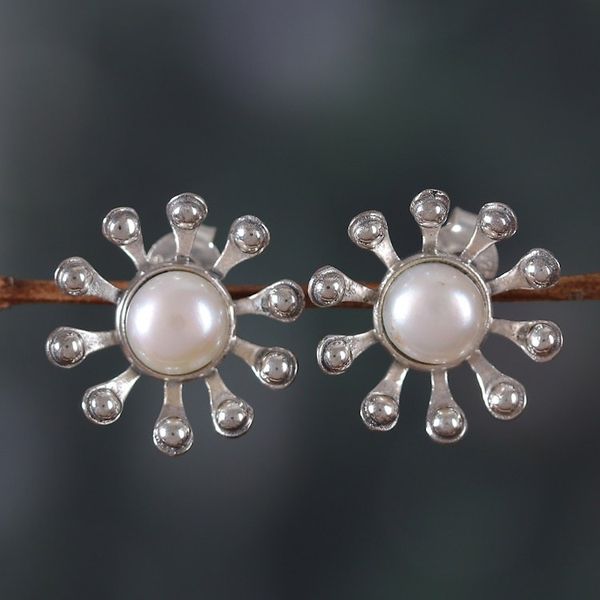 Alternate image for Star-Shaped Cream Cultured Pearl Button Earrings from India Ocean Celebrity