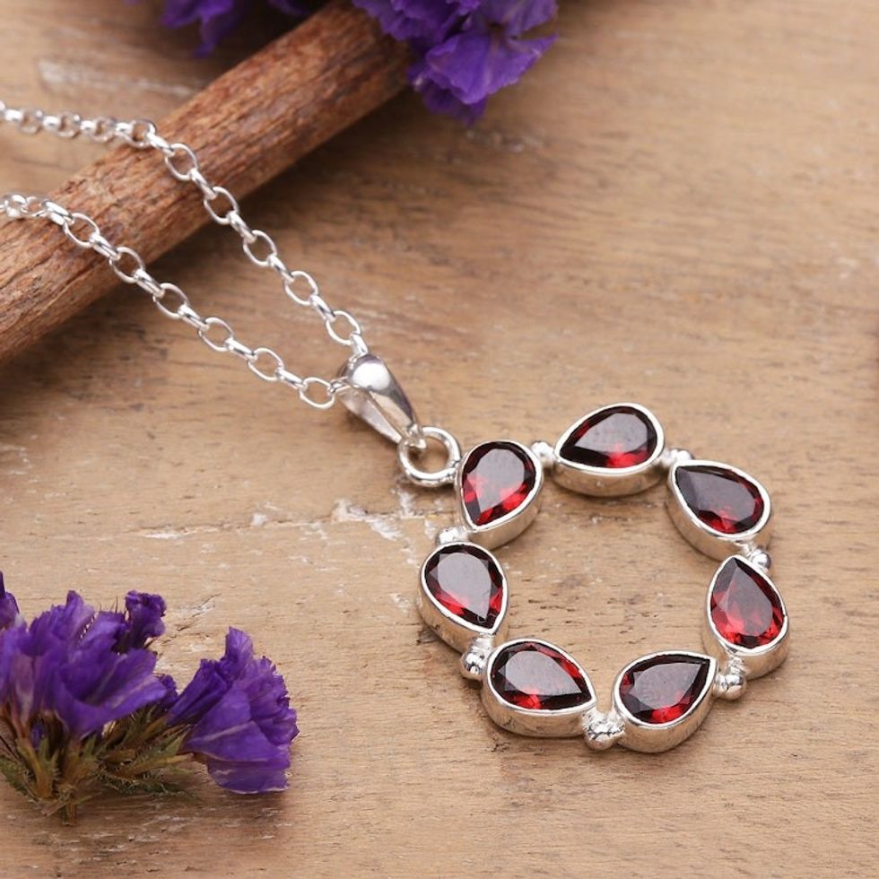 Five-Carat Natural Garnet Vortex-Shaped Pendant Necklace 'Romance Within'