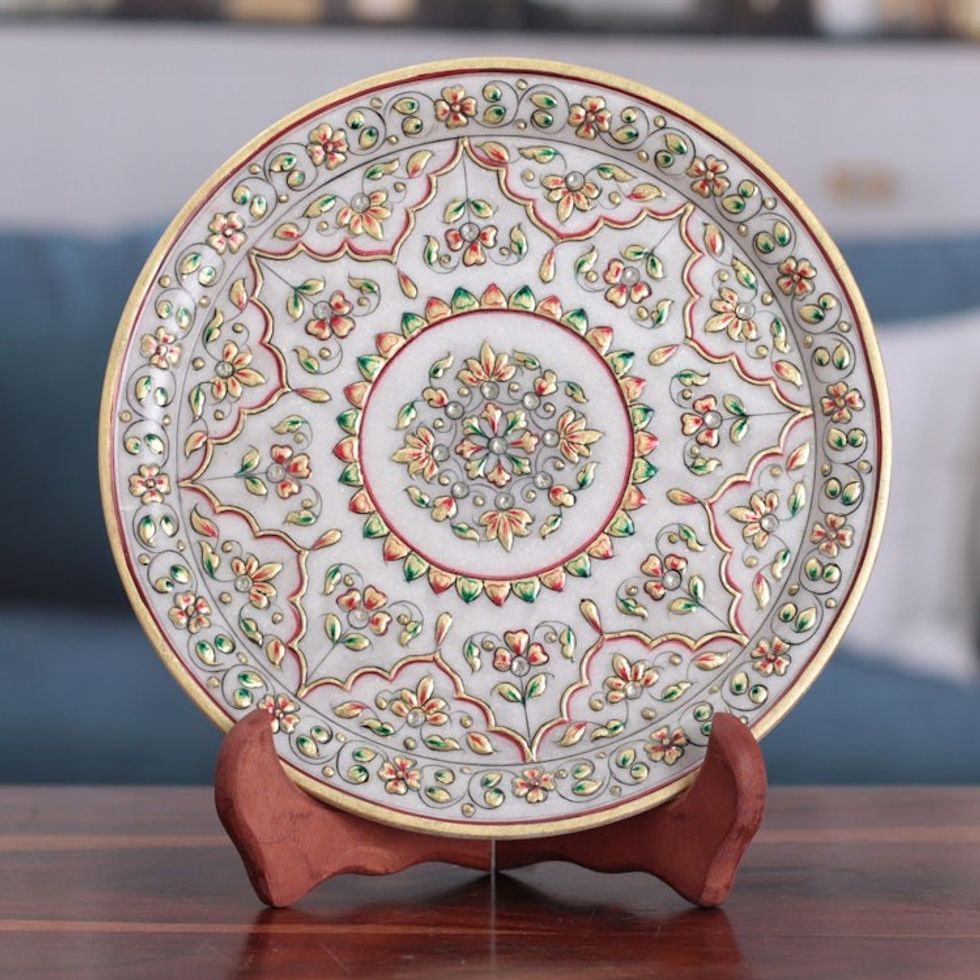 Star-Themed Floral and Leafy Marble Decorative Plate 'Floral Firmament'