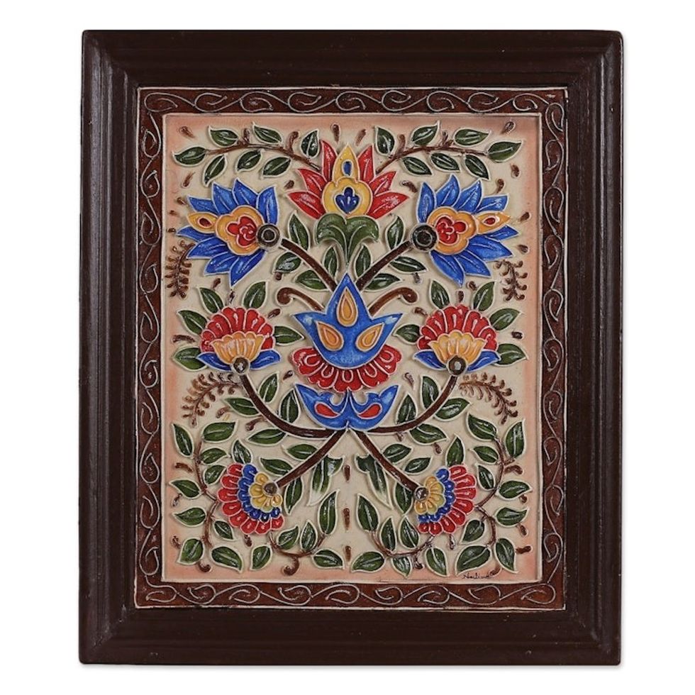 Classic Floral Handcrafted Marble Dust Relief Wall Art 'Floral Sublimity'