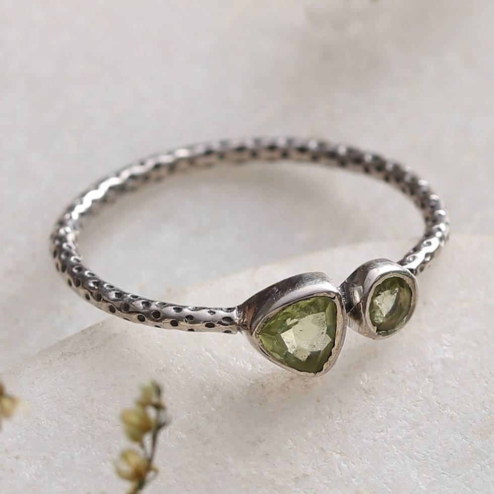 Dot-Accented Sterling Silver and Natural Peridot Band Ring 'Spring Green Duo'