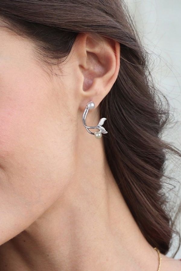Alternate image for Ocean-Themed Sterling Silver and Cream Pearl Drop Earrings Pearly Fins