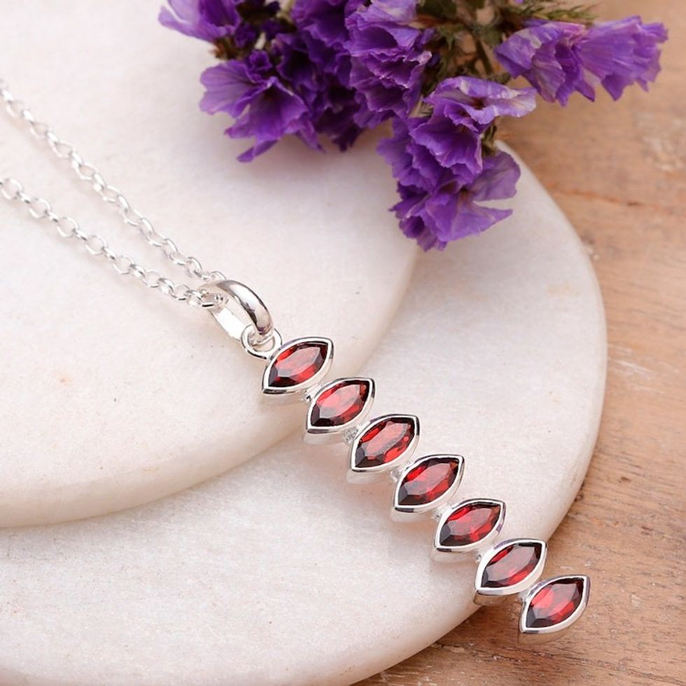 Natural Three-Carat Garnet Pendant Necklace from India 'Romantic Balance'