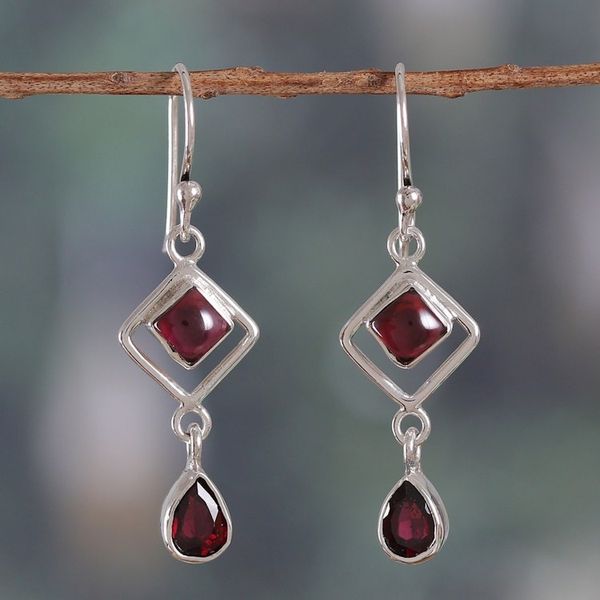 Alternate image for One-Carat Natural Garnet Sterling Silver Dangle Earrings Duchess Passion