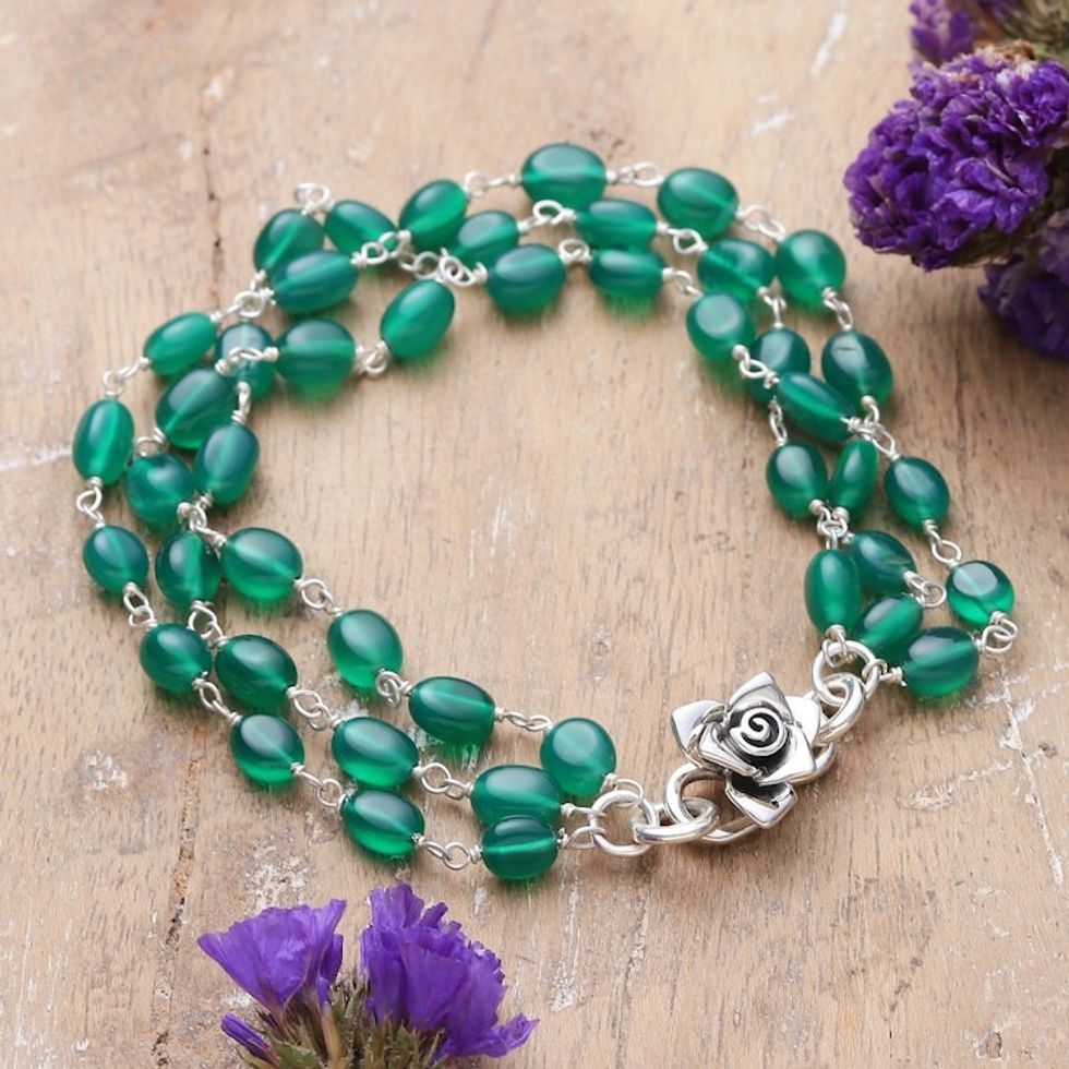 Rose-Themed Green Onyx Three-Strand Pendant Bracelet 'Intellectual Rose'