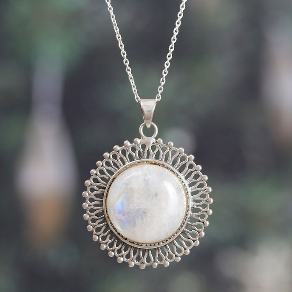 Sun-Shaped Natural Rainbow Moonstone Pendant Necklace 'Misty Light'