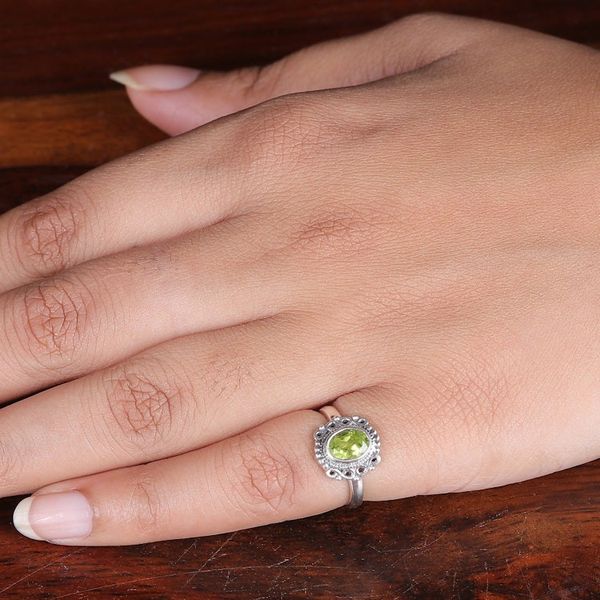 Alternate image for Classic Natural One-Carat Peridot Single Stone Cocktail Ring Gleaming Luck