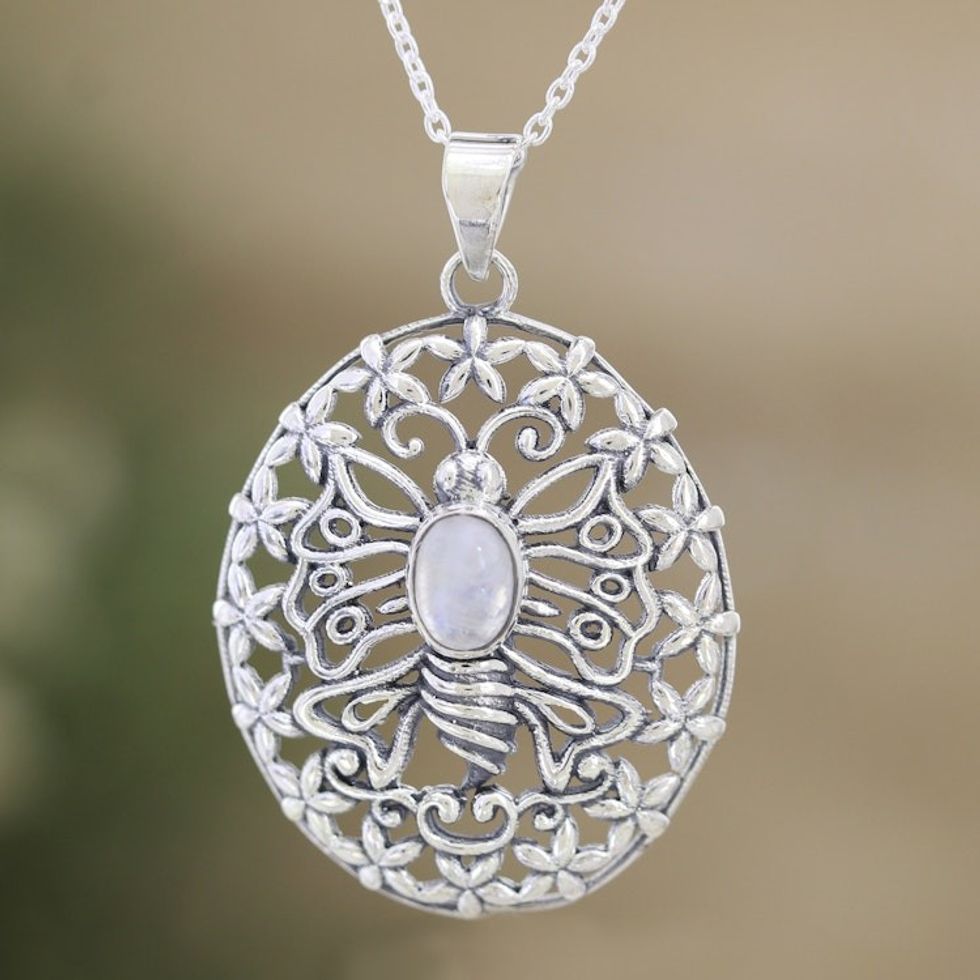 925 Silver Butterfly Pendant Necklace with Rainbow Moonstone 'Chic Butterfly'