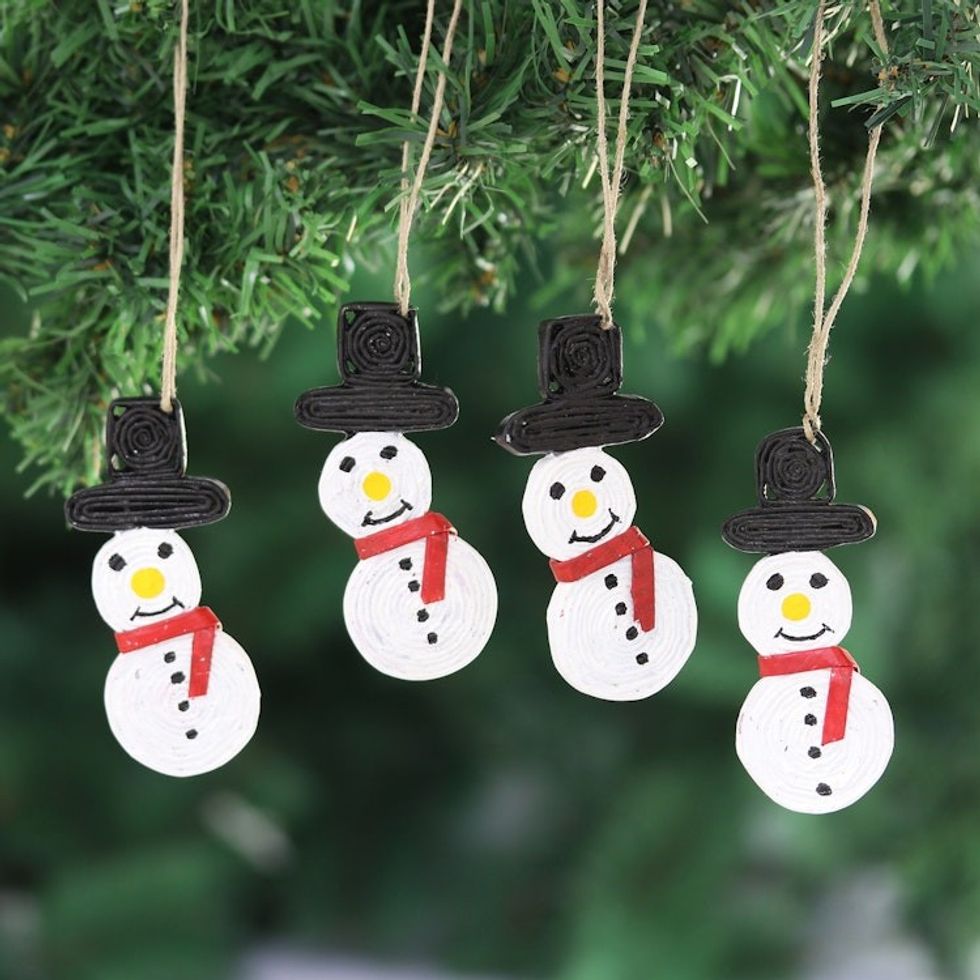 Set of 4 Eco-Friendly Snowman Ornaments Painted by Hand 'Snowy Hats'
