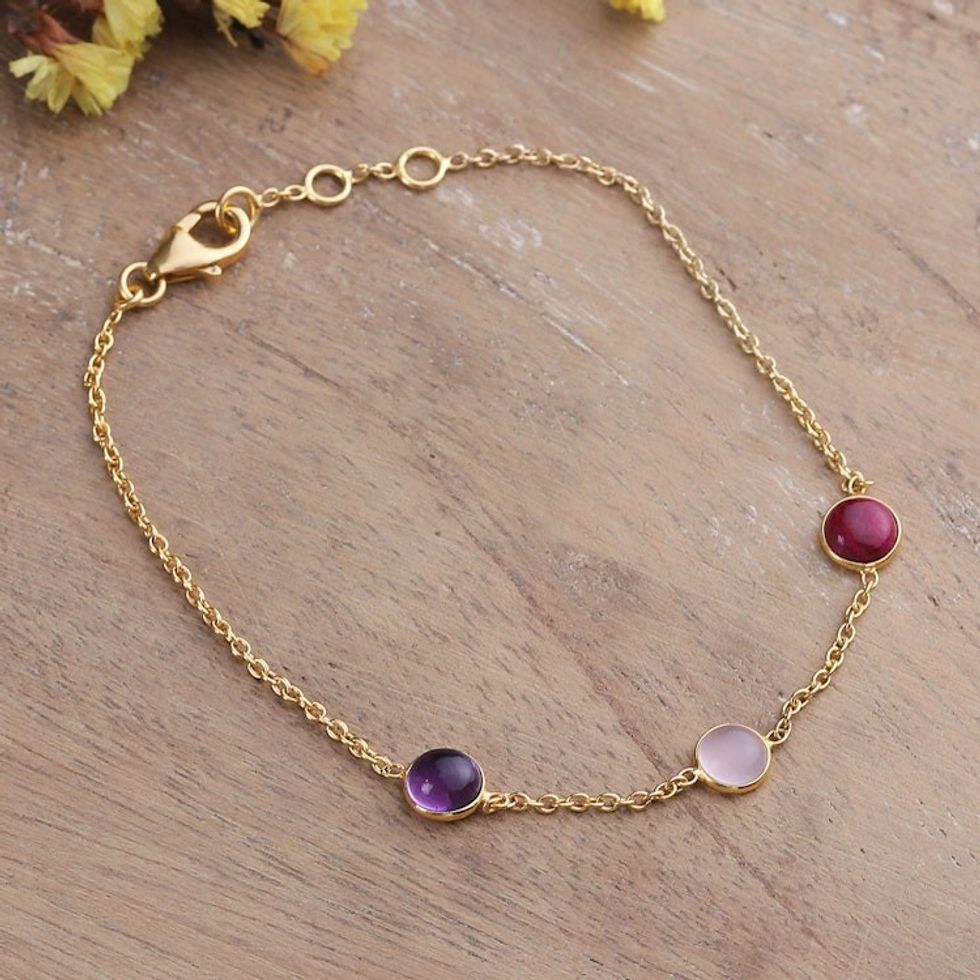 Classic 18k Gold-Plated Multi-Gemstone Pendant Bracelet 'Delhi Tresures'