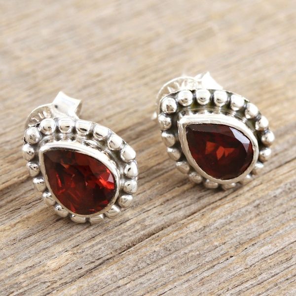 Alternate image for Sterling Silver Stud Earrings with Pear-Shaped Garnet Gems Dazzling Passion