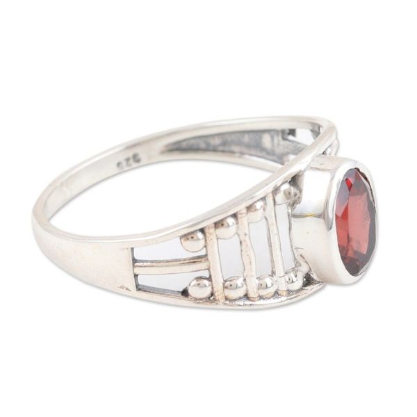 Alternate image for Sterling Silver Single Stone With One-Carat Garnet Stone Vibrant Dazzle