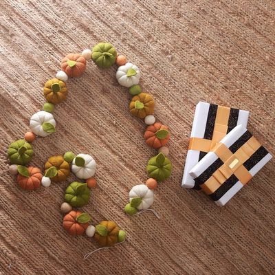 Alternate image for Handmade Pumpkin-Themed Green and Orange Wool Felt Garland Forest Pumpkins