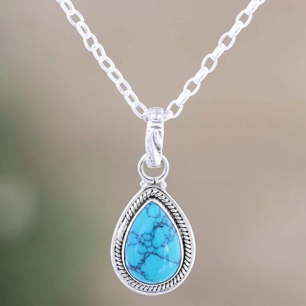 Sterling Silver Pendant Necklace with Recon Turquoise Gem 'Cool Halo Effect'